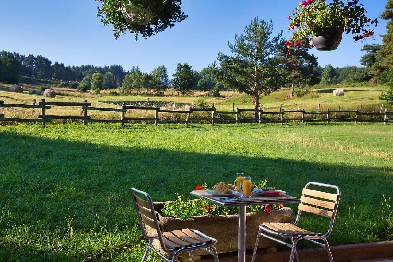 Les Hameaux De Lozere Sure Hotel Collection By Best Western Fournels Экстерьер фото