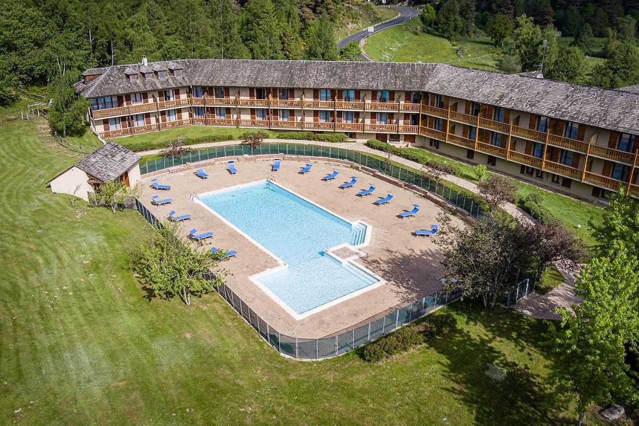 Les Hameaux De Lozere Sure Hotel Collection By Best Western Fournels Экстерьер фото